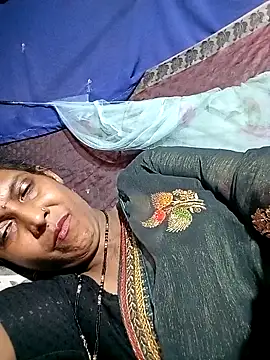 Savita992 online show from May 8, 8:07 am
