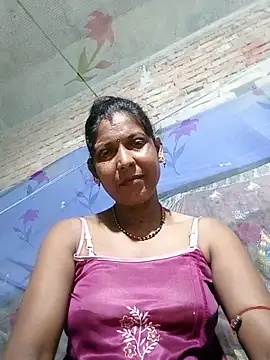 Snapshot of Savita992 chatting on June 19, 7:09 pm Savita992 online show from June 19, 7:09 pm