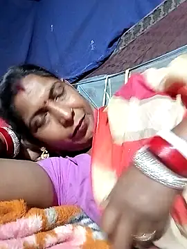 Snapshot of Savita992 chatting on February 17, 7:38 am Savita992 online show from February 17, 7:38 am