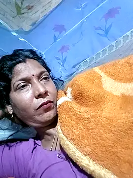 Snapshot of Savita992 chatting on February 15, 8:41 pm Savita992 online show from February 15, 8:41 pm