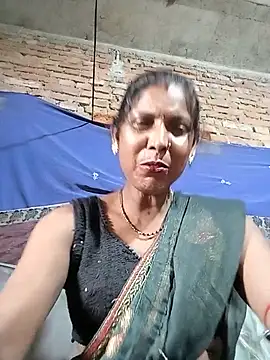 Snapshot of Savita992 chatting on July 3, 10:44 am Savita992 online show from July 3, 10:44 am
