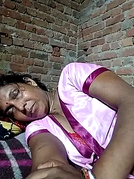 Snapshot of Savita992 chatting on October 2, 12:14 am Savita992 online show from October 2, 12:14 am