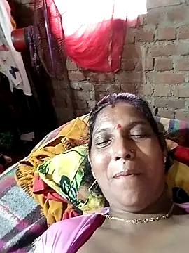 Snapshot of Savita992 chatting on October 3, 2:37 am Savita992 online show from October 3, 2:37 am