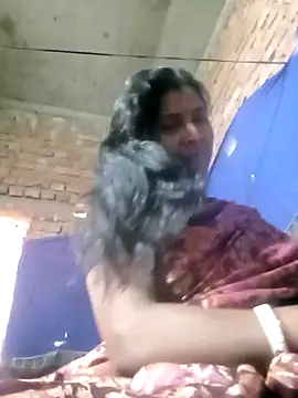 Snapshot of Savita992 chatting on February 20, 9:11 am Savita992 online show from February 20, 9:11 am