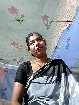 Savita992 online show from March 11, 6:46 pm