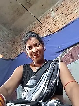 Savita992 online show from May 24, 8:25 am