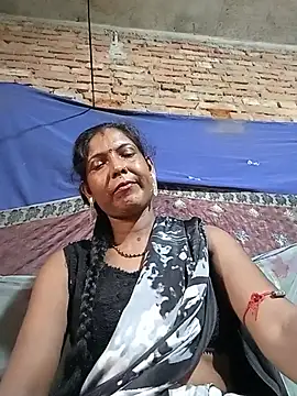 Snapshot of Savita992 chatting on June 14, 9:54 am Savita992 online show from June 14, 9:54 am