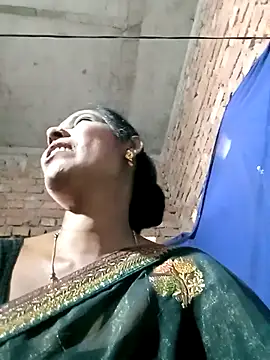 Snapshot of Savita992 chatting on March 3, 7:37 am Savita992 online show from March 3, 7:37 am