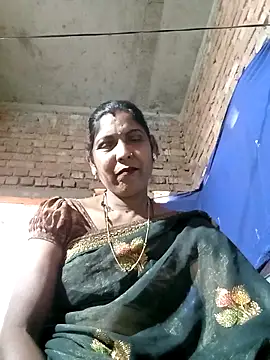 Snapshot of Savita992 chatting on February 7, 7:38 am Savita992 online show from February 7, 7:38 am