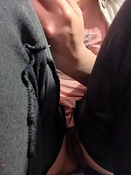 Snapshot of opna8 chatting on January 14, 9:35 am opna8 online show from January 14, 9:35 am