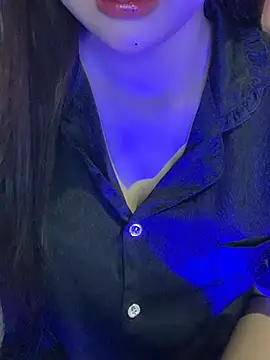 Linhtruong  online show from April 22, 5:58 am