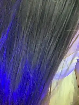 Linhtruong  online show from April 10, 3:46 am