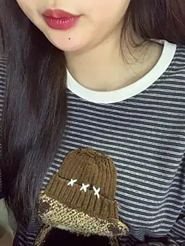 Linhtruong  online show from December 22, 4:23 am