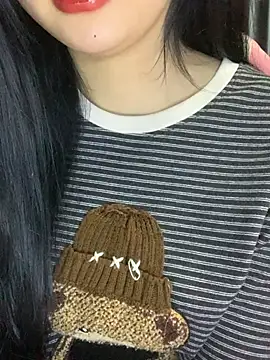 Linhtruong  online show from February 11, 4:34 am