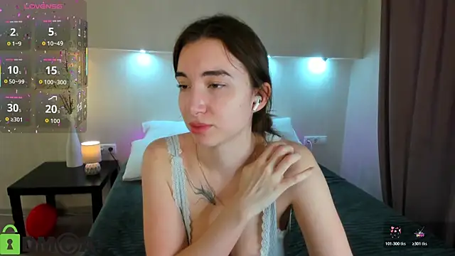 Adelina Bliss online show from February 17, 9:17 am