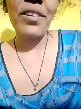 Snapshot of Daisygirl9 chatting on October 17, 2:41 pm Daisygirl9 online show from October 17, 2:41 pm