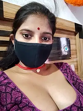 Snapshot of Daisygirl9 chatting on May 18, 12:54 pm Daisygirl9 online show from May 18, 12:54 pm