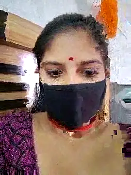 Snapshot of Daisygirl9 chatting on May 13, 9:38 am Daisygirl9 online show from May 13, 9:38 am
