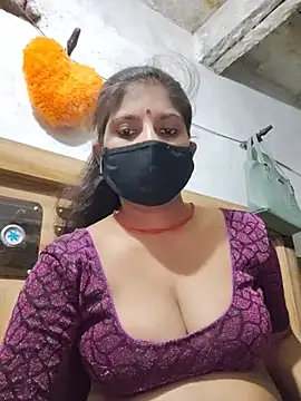 Snapshot of Daisygirl9 chatting on June 10, 4:41 pm Daisygirl9 online show from June 10, 4:41 pm