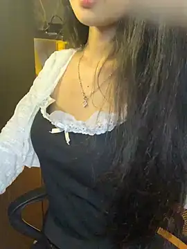 Nhinhi18 online show from March 25, 3:33 pm