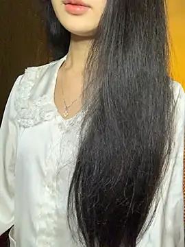 Snapshot of Nhinhi18 chatting on January 13, 3:49 pm Nhinhi18 online show from January 13, 3:49 pm