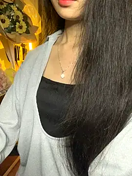 Nhinhi18 online show from November 6, 3:49 pm