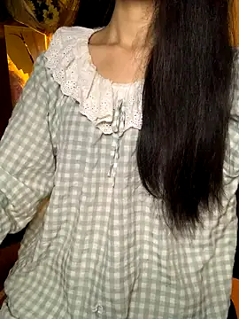 Snapshot of Nhinhi18 chatting on October 2, 3:26 pm Nhinhi18 online show from October 2, 3:26 pm