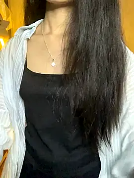 Nhinhi18 online show from November 1, 3:50 pm