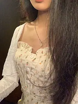 Nhinhi18 online show from April 6, 3:46 pm