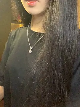 Nhinhi18 online show from April 2, 3:41 pm