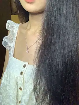 Nhinhi18 online show from June 9, 3:02 pm