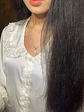 Snapshot of Nhinhi18 chatting on February 25, 4:18 pm Nhinhi18 online show from February 25, 4:18 pm