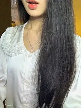 Snapshot of Nhinhi18 chatting on February 8, 4:15 pm Nhinhi18 online show from February 8, 4:15 pm