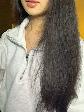 Snapshot of Nhinhi18 chatting on February 11, 5:35 pm Nhinhi18 online show from February 11, 5:35 pm