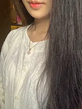 Nhinhi18 online show from April 23, 3:02 pm