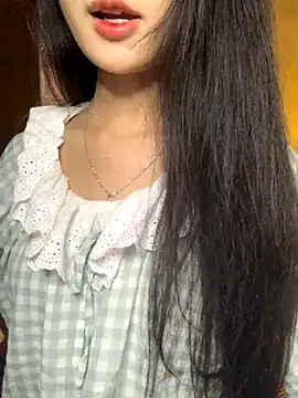 Snapshot of Nhinhi18 chatting on December 20, 3:37 pm Nhinhi18 online show from December 20, 3:37 pm