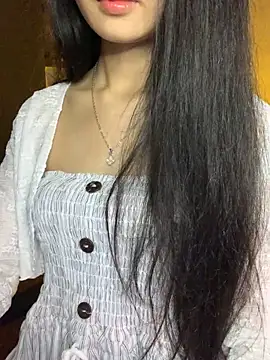 Nhinhi18 online show from March 5, 4:36 pm