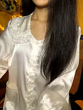 Snapshot of Nhinhi18 chatting on September 25, 3:29 pm Nhinhi18 online show from September 25, 3:29 pm