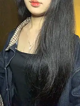 Snapshot of Nhinhi18 chatting on January 18, 4:10 pm Nhinhi18 online show from January 18, 4:10 pm