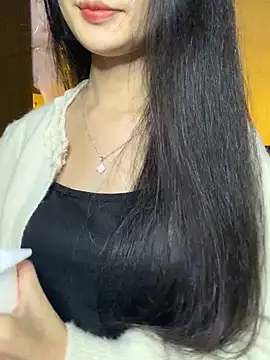 Nhinhi18 online show from December 4, 3:00 pm