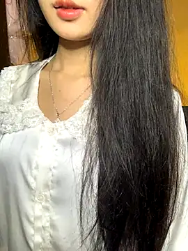 Snapshot of Nhinhi18 chatting on December 22, 3:23 pm Nhinhi18 online show from December 22, 3:23 pm