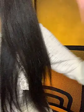 Snapshot of Nhinhi18 chatting on January 10, 4:02 pm Nhinhi18 online show from January 10, 4:02 pm