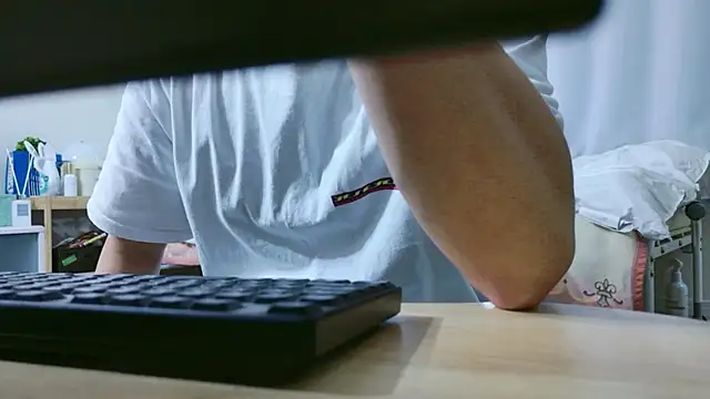 C-4bomb online show from March 11, 1:10 am