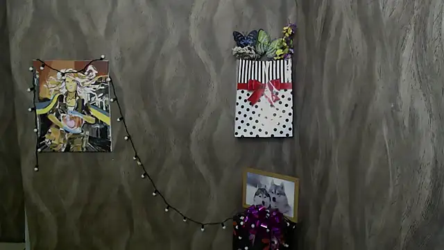 Snapshot of Linda_S_ chatting on October 11, 9:32 am Linda S online show from October 11, 9:32 am