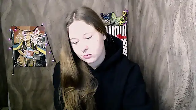 Snapshot of Linda_S_ chatting on October 2, 9:34 am Linda S online show from October 2, 9:34 am