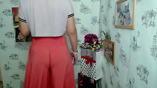 Snapshot of Linda_S_ chatting on September 9, 10:25 am Linda S online show from September 9, 10:25 am