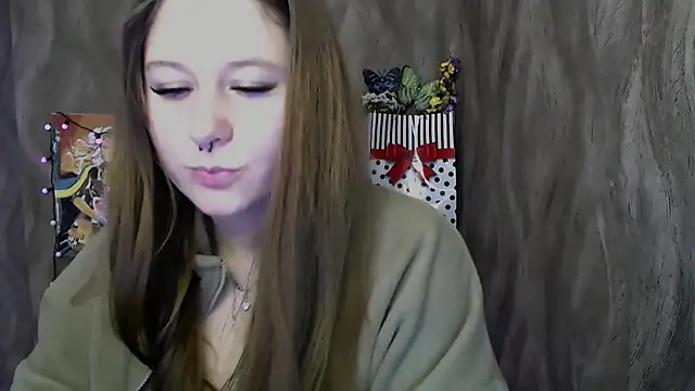 Snapshot of Linda_S_ chatting on October 10, 12:28 pm Linda S online show from October 10, 12:28 pm