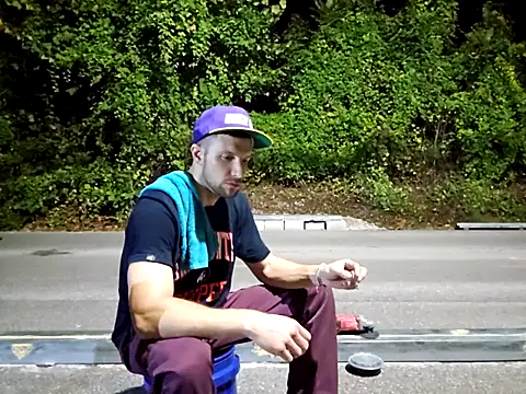 sloppytopkins online show from September 29, 3:57 am