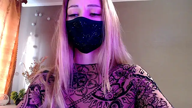 Iris lave online show from March 15, 3:19 pm