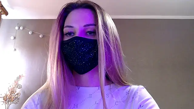 Iris lave online show from April 15, 3:27 pm